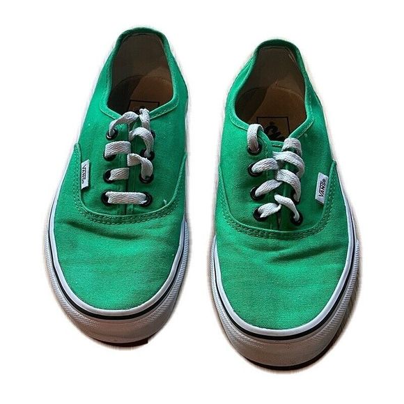 VANS Shoes - Womens Vans Size 7 TB4R
